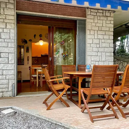 Appartamento Villa Alba Nel Cuore Della Pineta Lido di Jesolo Exterior photo